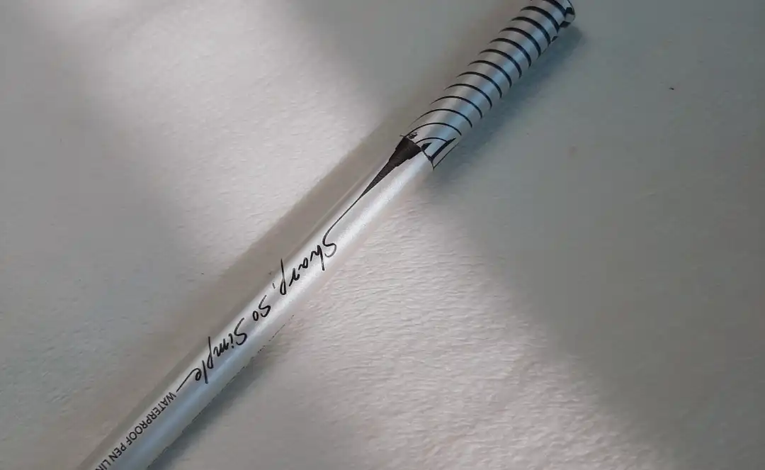 샤프,쏘 심플 워터프루프 펜라이너 [002 브라운]