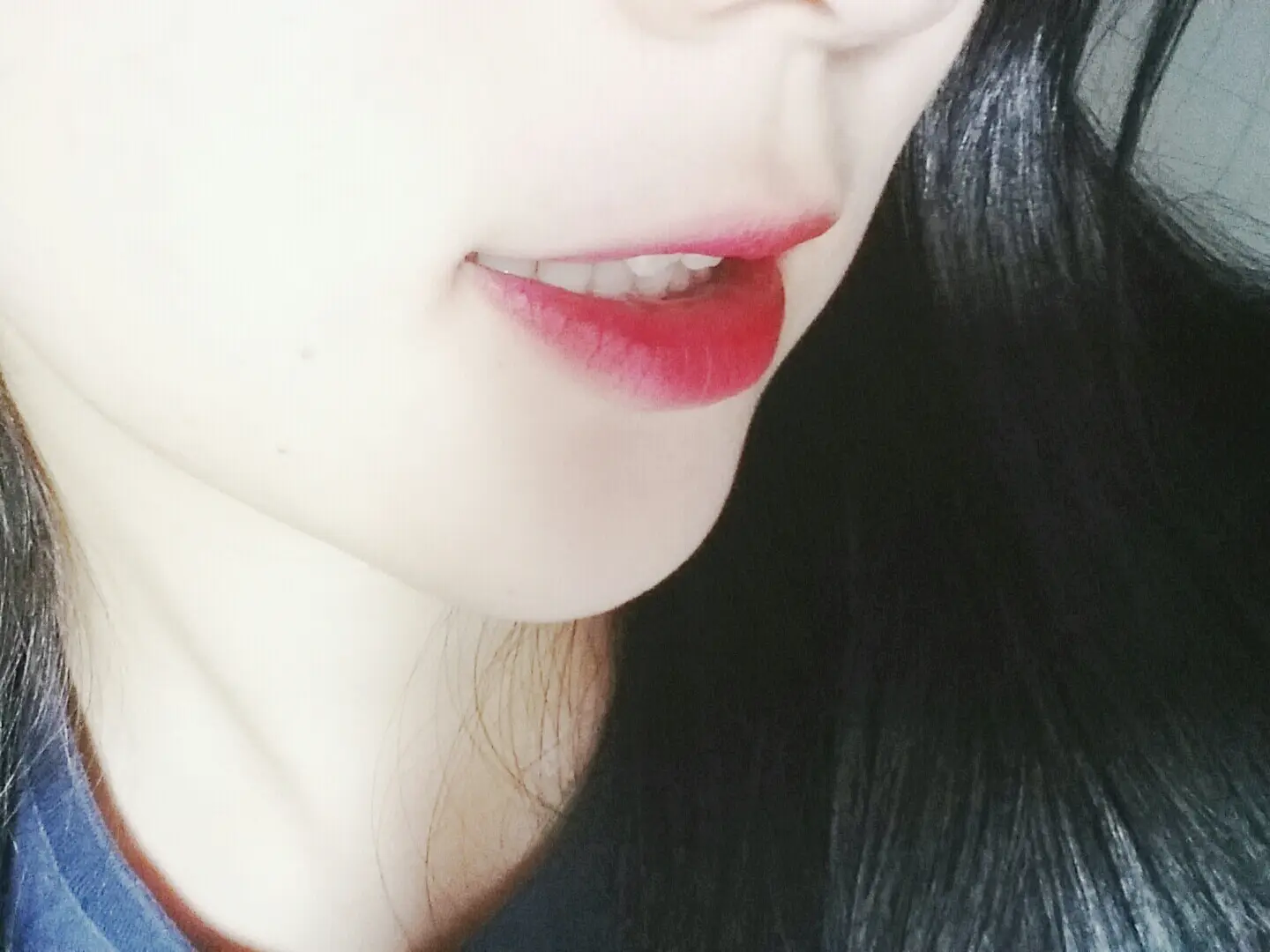 선택된 언니의파우치 리뷰 이미지 - [[더 스타일] 벨벳 그라데이션 틴트 [시그널 레드]]