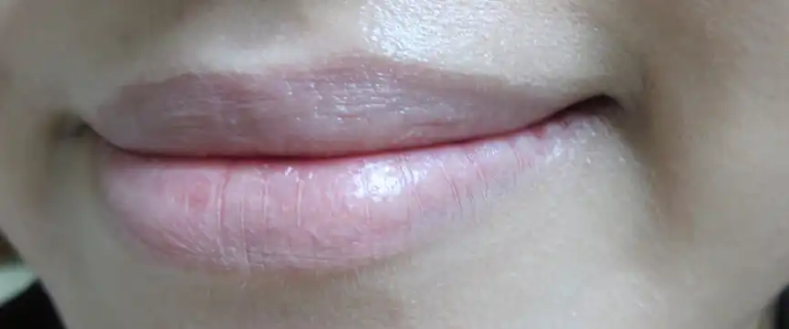 언니의파우치 리뷰 이미지 2 - [타투 립 틴트 TATTOO LIP TINT [COMA]]