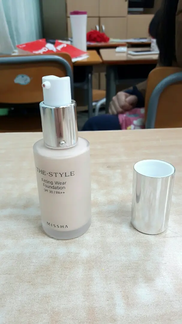 선택된 언니의파우치 리뷰 이미지 - [[더 스타일] 피팅 웨어 파운데이션 SPF30/PA++ [13호 피치 베이지]]