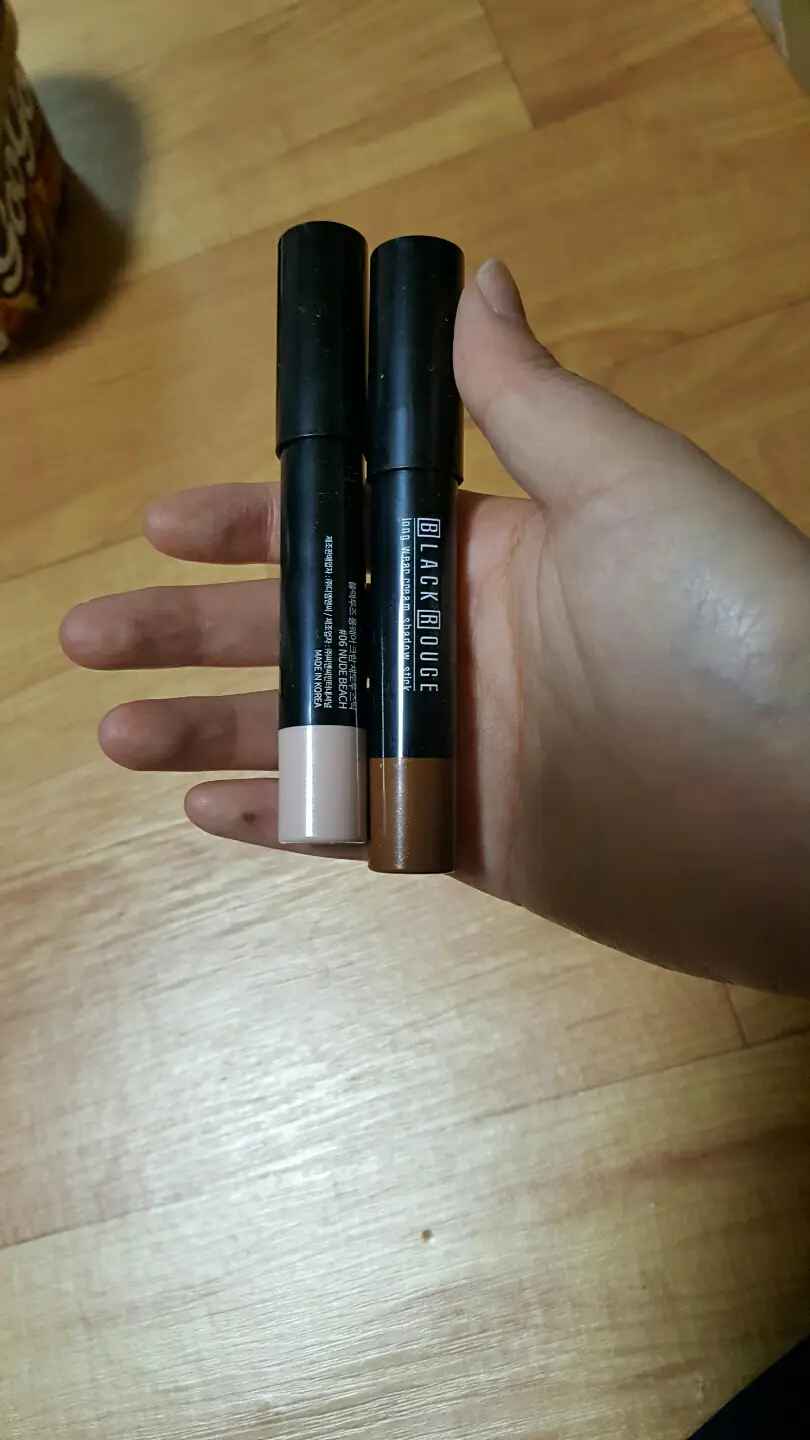 선택된 언니의파우치 리뷰 이미지 - [롱웨어 크림 섀도우 스틱 [6 누드 비치]]