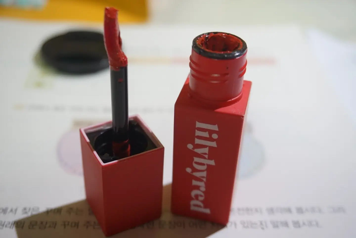 선택된 언니의파우치 리뷰 이미지 - [무드 라이어 벨벳 틴트 [05 사연있는자두인척]]
