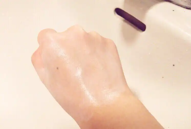 언니의파우치 리뷰 이미지 6 - [올데이 선크림]