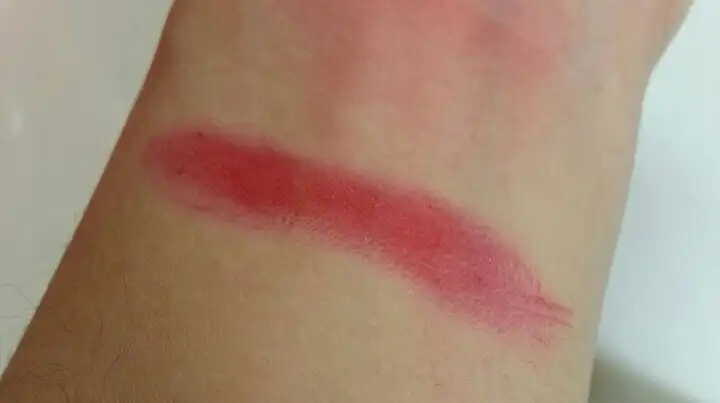 레트로 매트 립스틱 [루비 우]