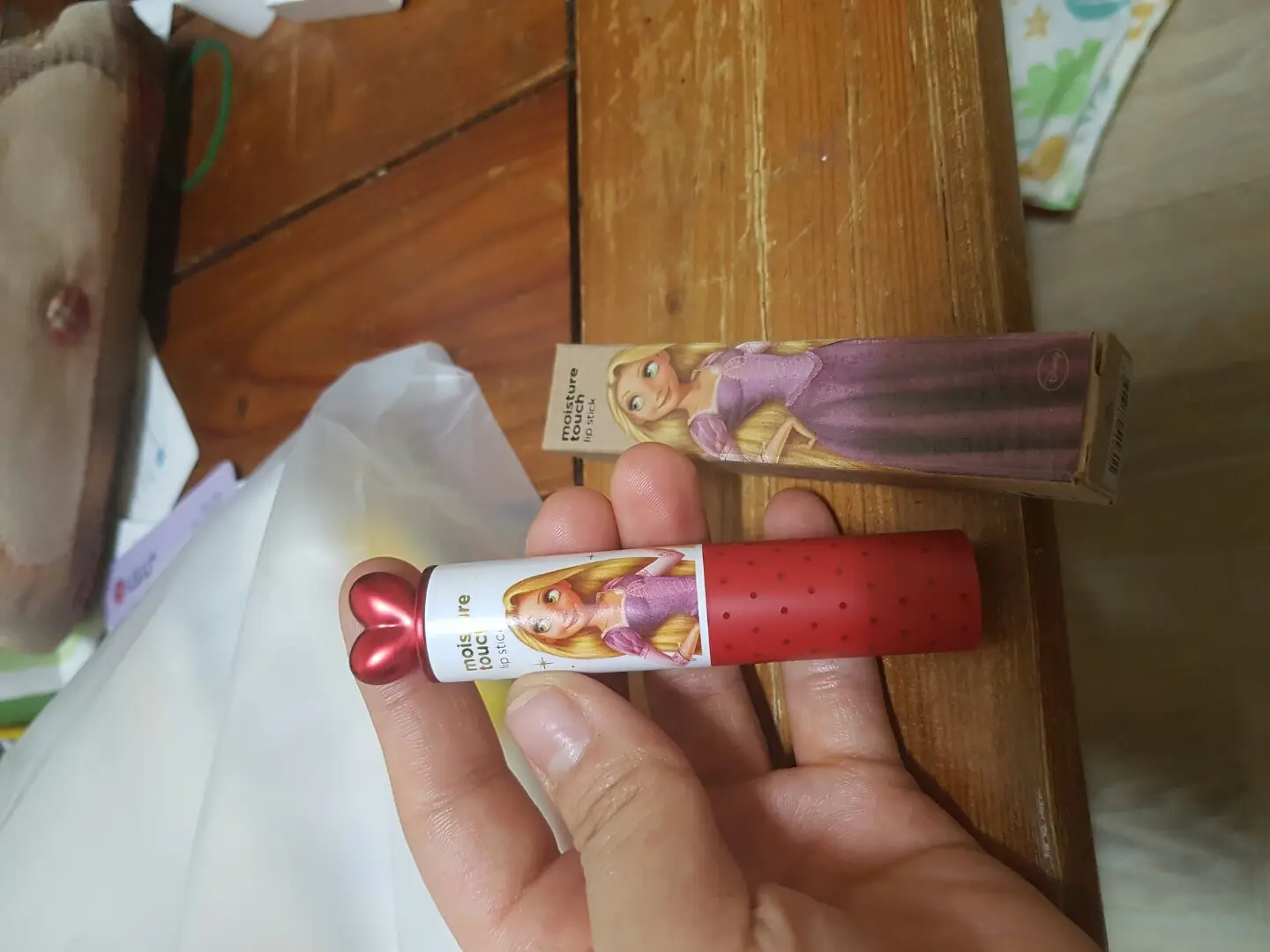 선택된 언니의파우치 리뷰 이미지 - [모이스처 터치 립스틱 (디즈니 프린세스) [BR02 라푼젤 브라운웨이브]]