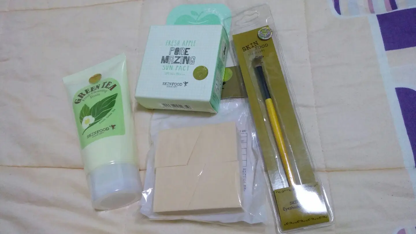 선택된 언니의파우치 리뷰 이미지 - [풋사과 포어메이징 선 팩트 SPF50+ PA+++2호 내추럴 베이지]