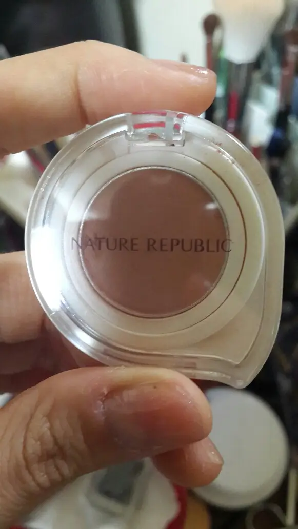 선택된 언니의파우치 리뷰 이미지 - [바이 플라워 아이섀도우 BE203 진저 베이지]