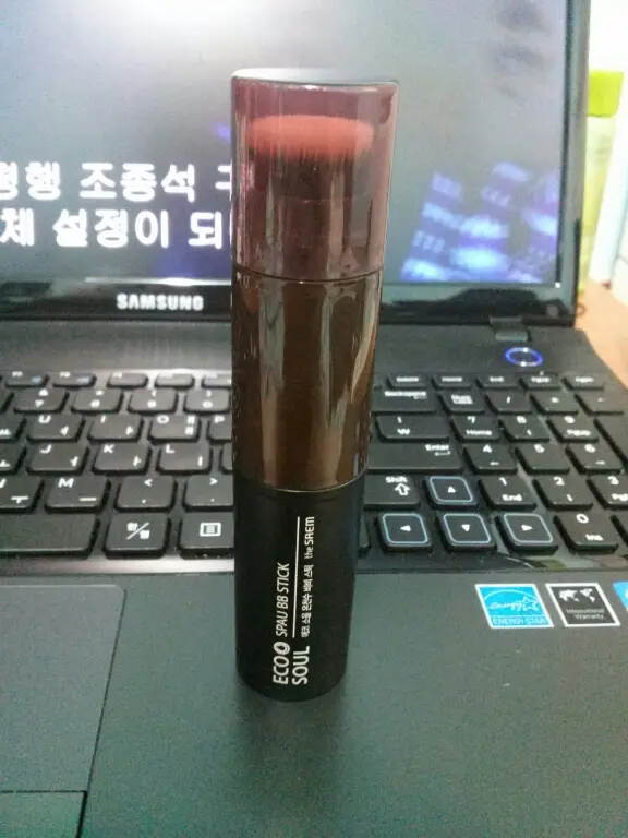 선택된 언니의파우치 리뷰 이미지 - [에코 소울 온천수 비비 스틱 01 라이트 베이지]