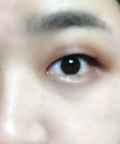언니의파우치 리뷰 이미지 12 - [16 브릭킷 섀도우 크리미 [슈가그레이]]
