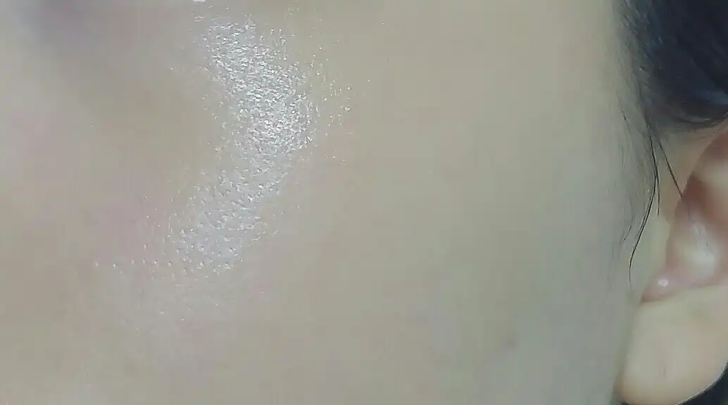 석류 뉴트리 모이스처라이징 크림