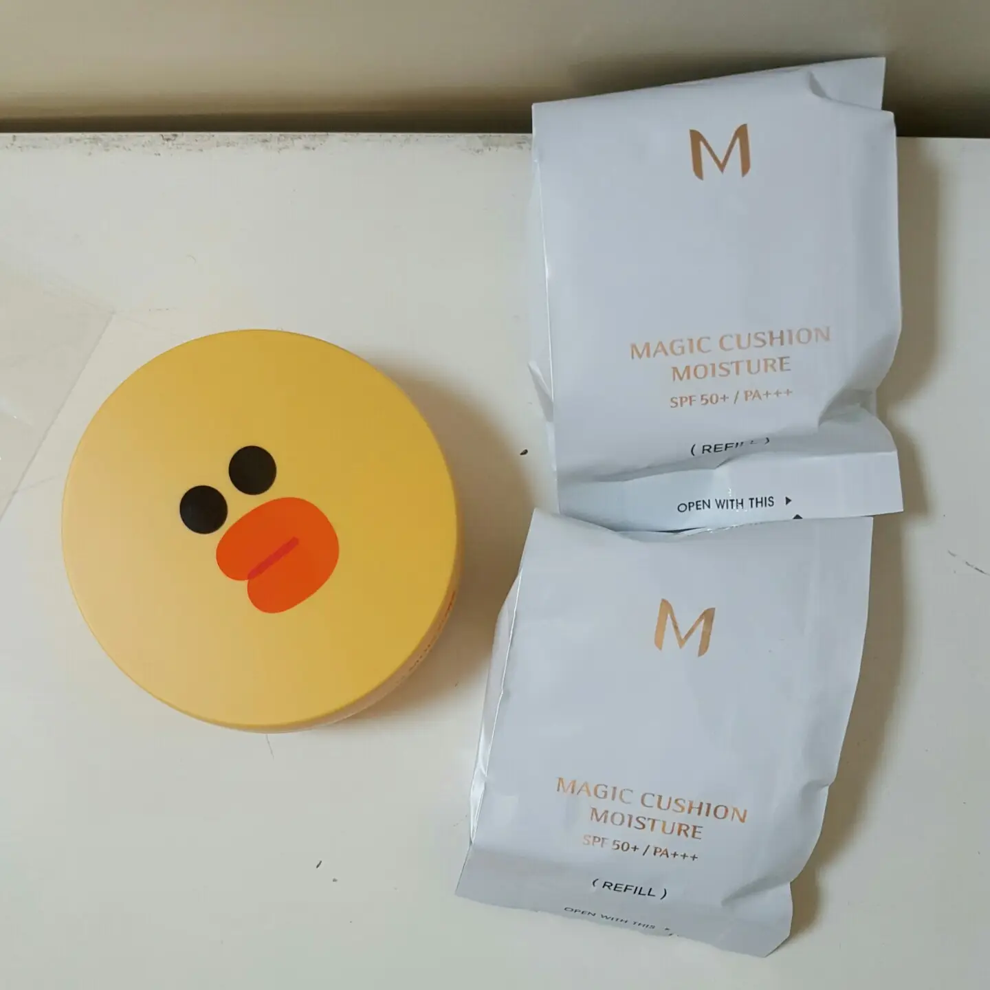 선택된 언니의파우치 리뷰 이미지 - [[M] 매직 쿠션 모이스처 SPF50+ PA+++ [23호]]