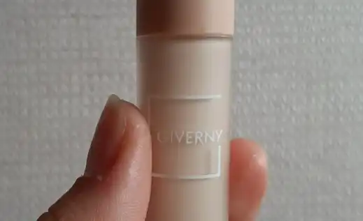 밀착 커버 컨실러 [23 미디움 베이지]