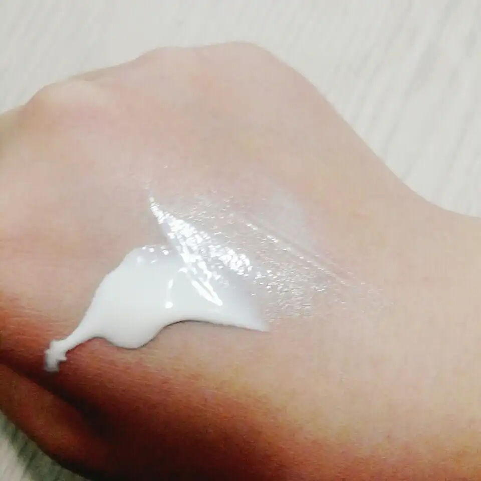 언니의파우치 리뷰 이미지 2 - [내추럴선 에코 피지잡는 수분선]