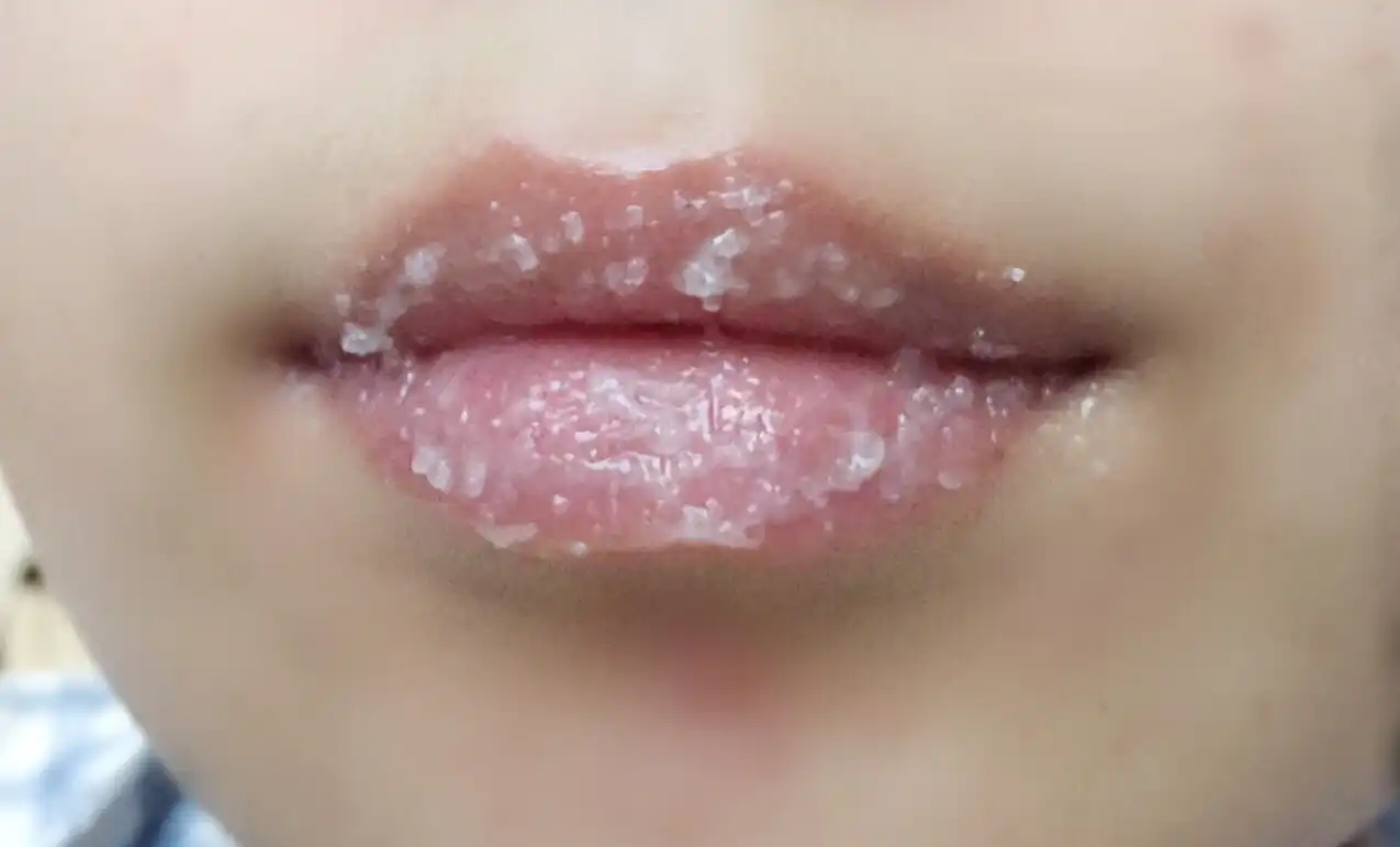 언니의파우치 리뷰 이미지 6 - [컨디셔닝 립 스크럽 페퍼민트]