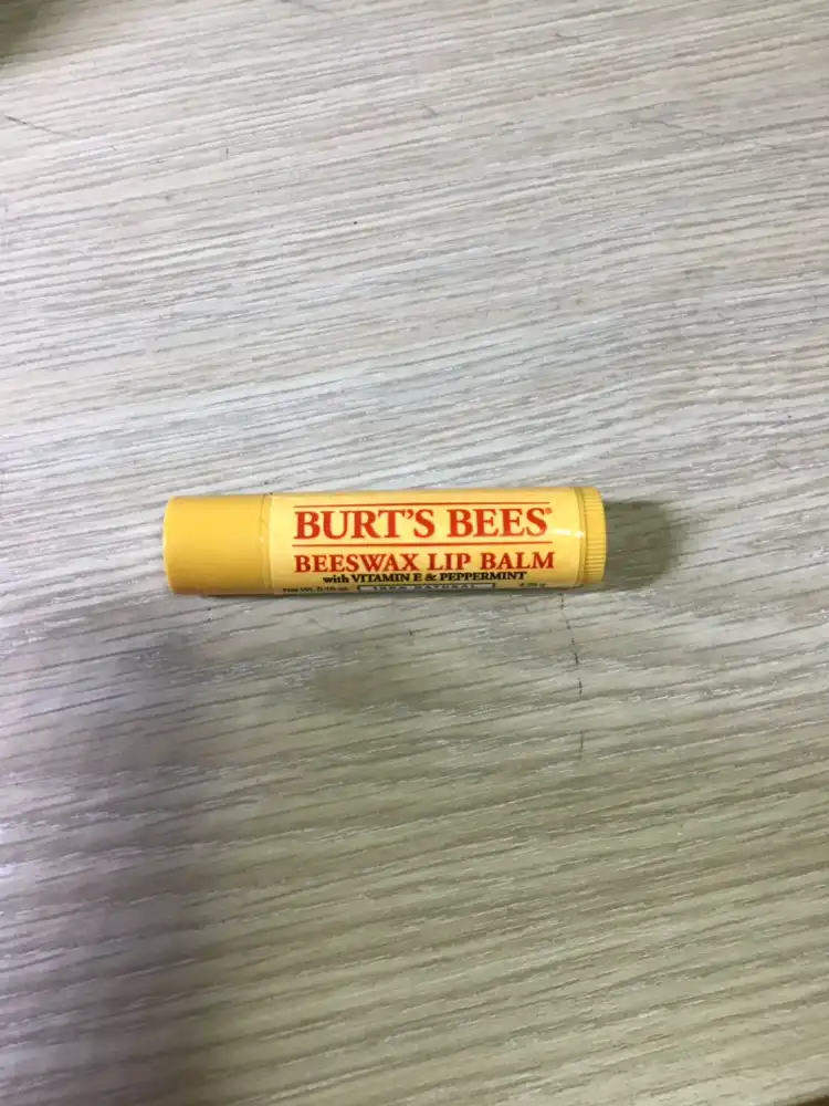 비즈왁스 립 밤 위드 비타민E&페퍼민트