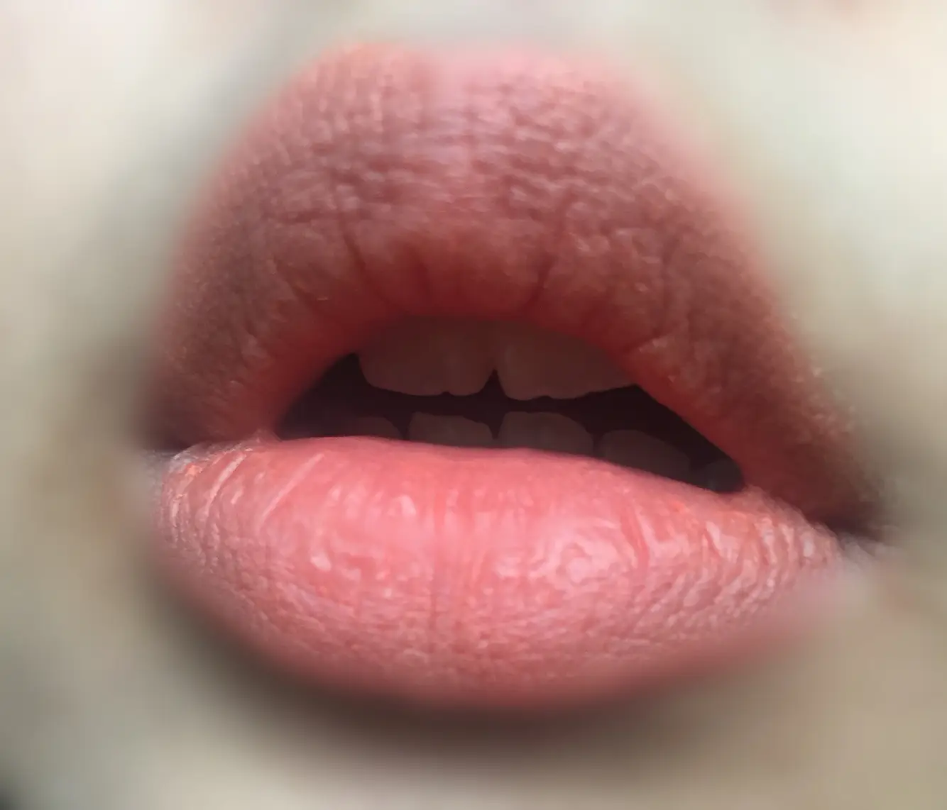 선택된 언니의파우치 리뷰 이미지 - [디어 마이 블루밍 립스 톡 쉬폰 [BE108 감싸주고 쉬폰 베이지]]