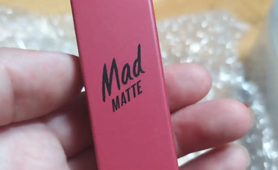 매드매트 립 [010 크림슨로즈]