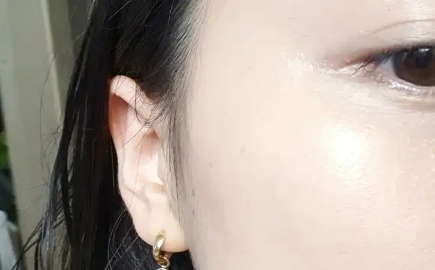 하드커버 글로우 파운데이션 [03 샌드 아이보리]