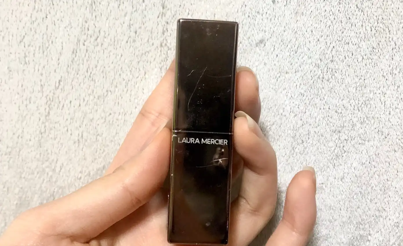 루즈 에센셜 실키 크림 립스틱 [100 뉘 프레페레]