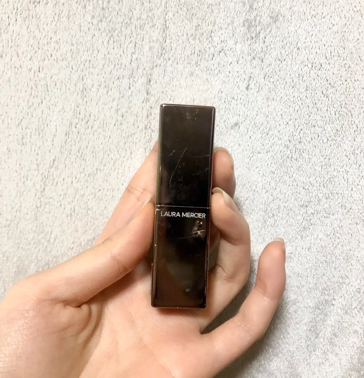 선택된 언니의파우치 리뷰 이미지 - [루즈 에센셜 실키 크림 립스틱 [100 뉘 프레페레]]