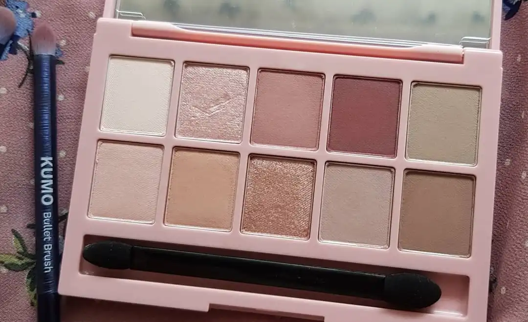 플레이 컬러 아이즈 [플라워 티 라떼]