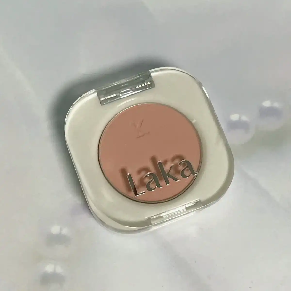 모노 아이섀도우