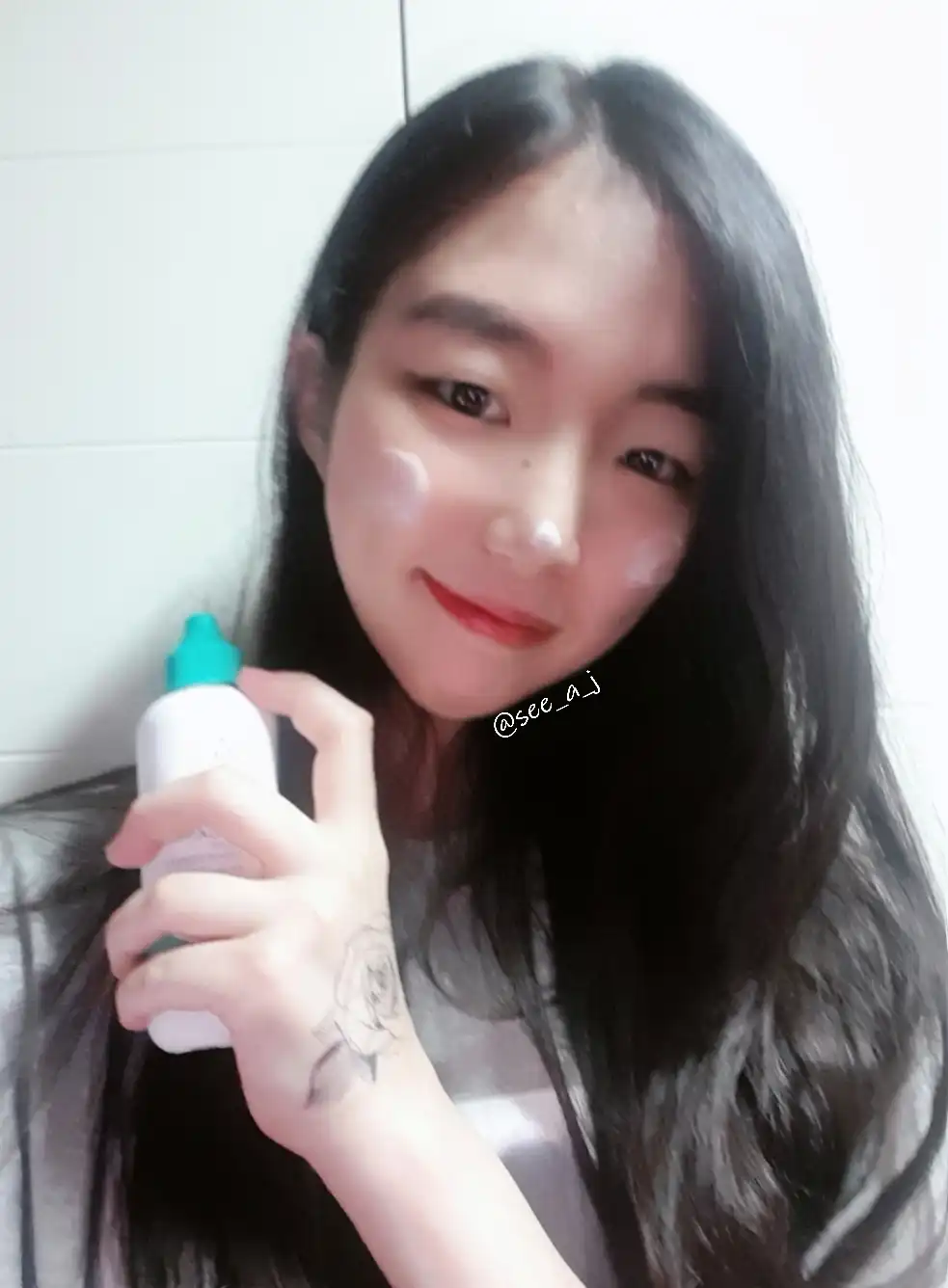 언니의파우치 리뷰 이미지 5 - [에이시카 스트레스 릴리프 크림에센스]