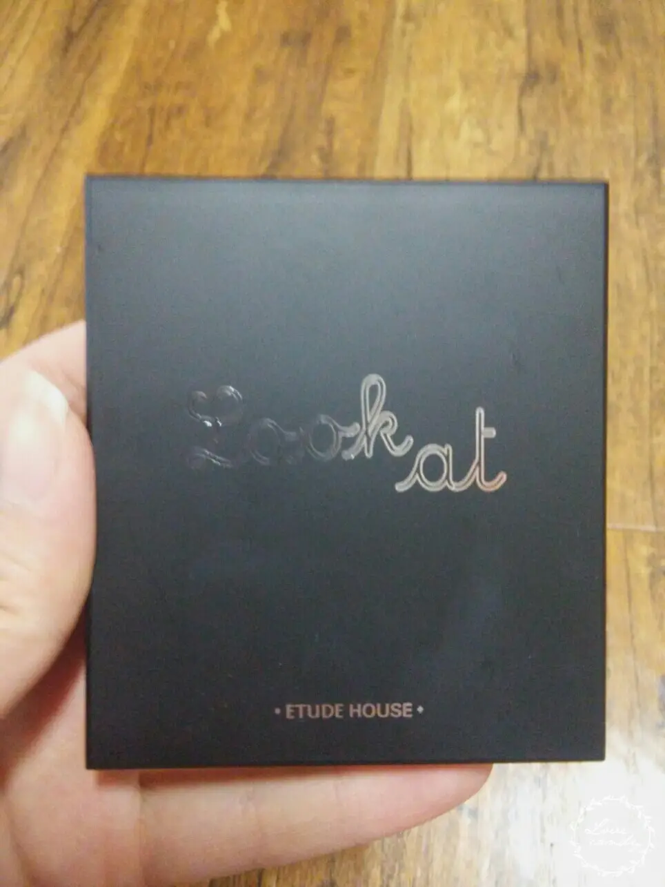선택된 언니의파우치 리뷰 이미지 - [룩 앳 마이 아이즈 카페 [BR401 까페 라떼]]