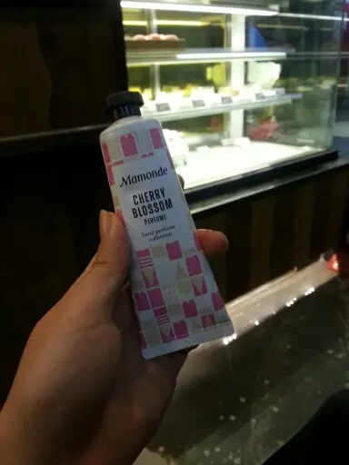 선택된 언니의파우치 리뷰 이미지 - [체리블라썸 퍼퓸 핸드크림]