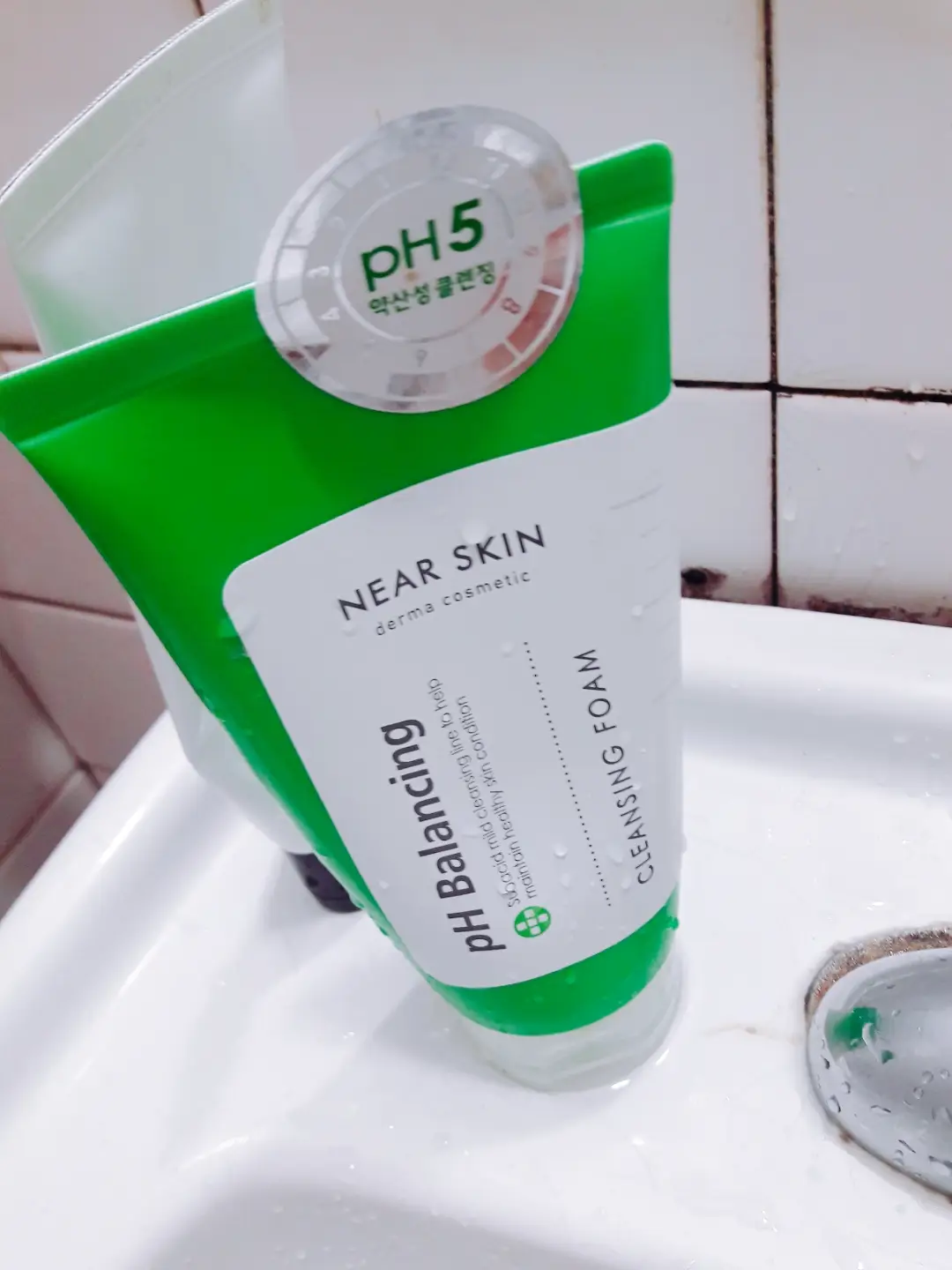 선택된 언니의파우치 리뷰 이미지 - [니어스킨 pH 밸런싱 클렌징 폼]