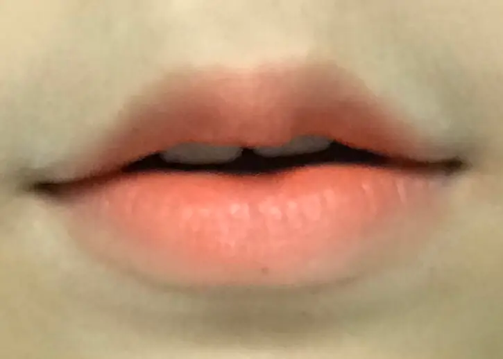 선택된 언니의파우치 리뷰 이미지 - [벨벳 립 틴트 [차일드라이크]]