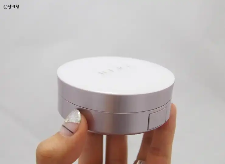 언니의파우치 리뷰 이미지 4 - [UV 미스트 쿠션 [C21호 쿨 바닐라 커버]]