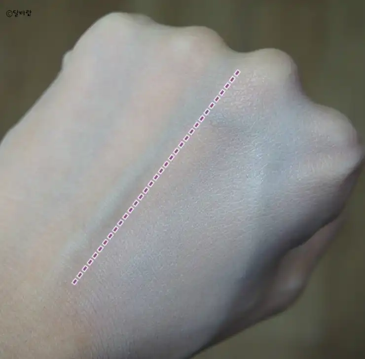 언니의파우치 리뷰 이미지 6 - [UV 미스트 쿠션 [C21호 쿨 바닐라 커버]]