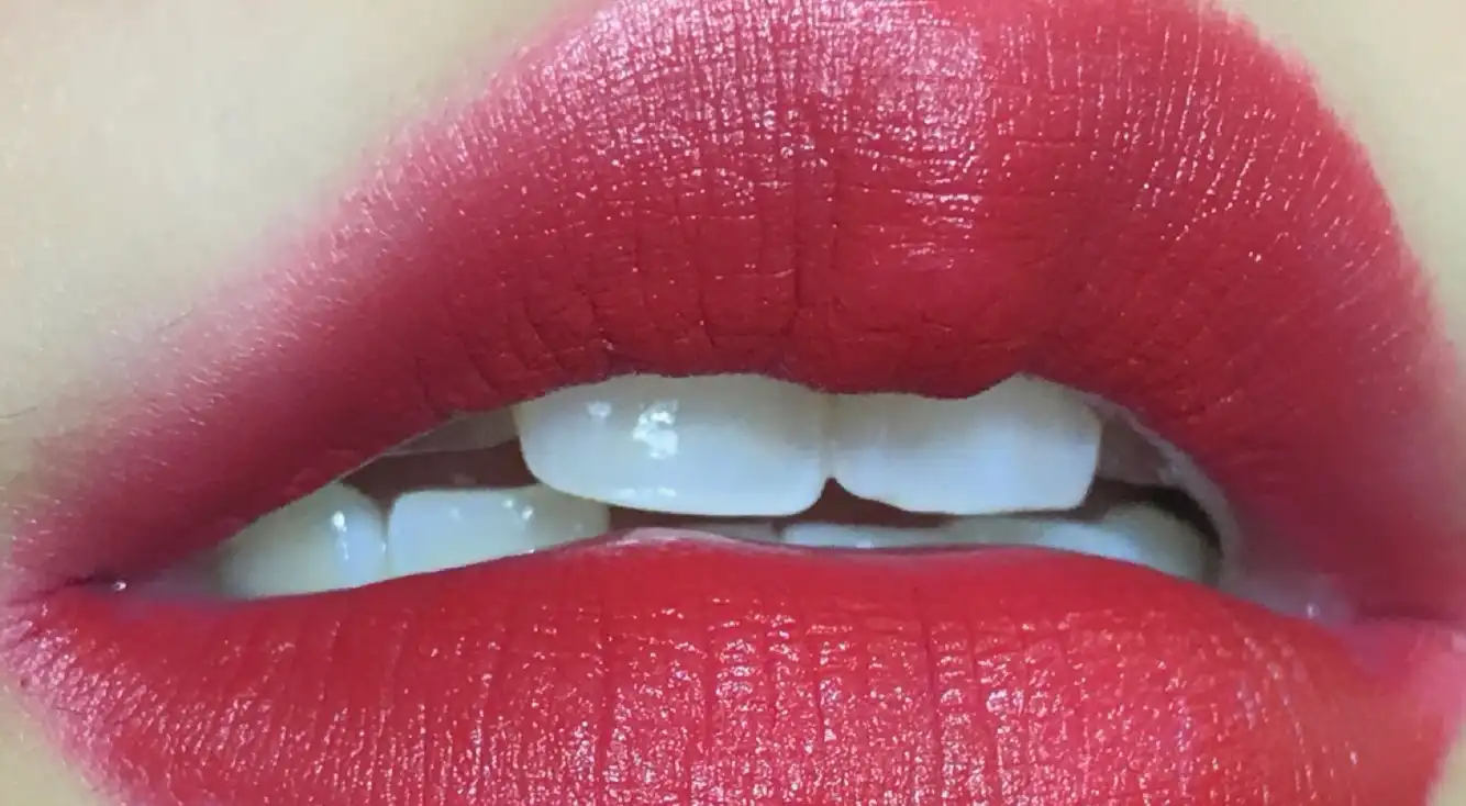 립스틱 [러시안 레드]