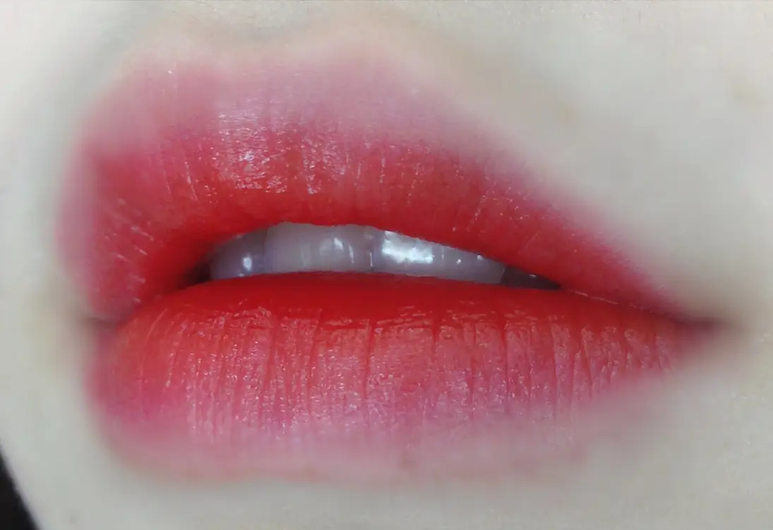 선택된 언니의파우치 리뷰 이미지 - [에나멜 코팅틴트 01 레드 에나멜]