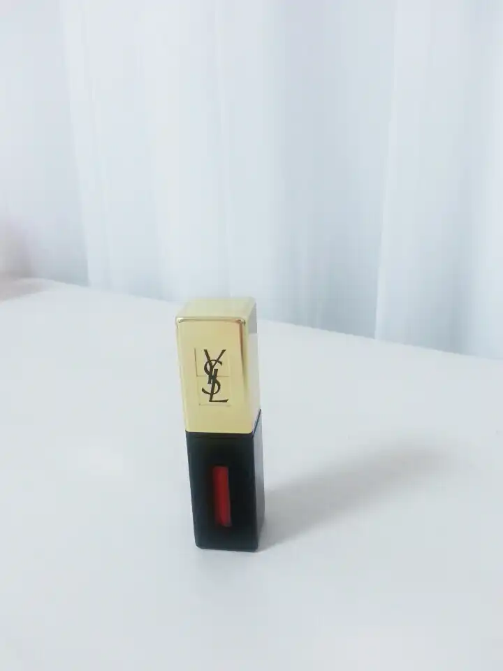 루쥬 뷔르 꾸뛰르 베르니 아 레브르(9)