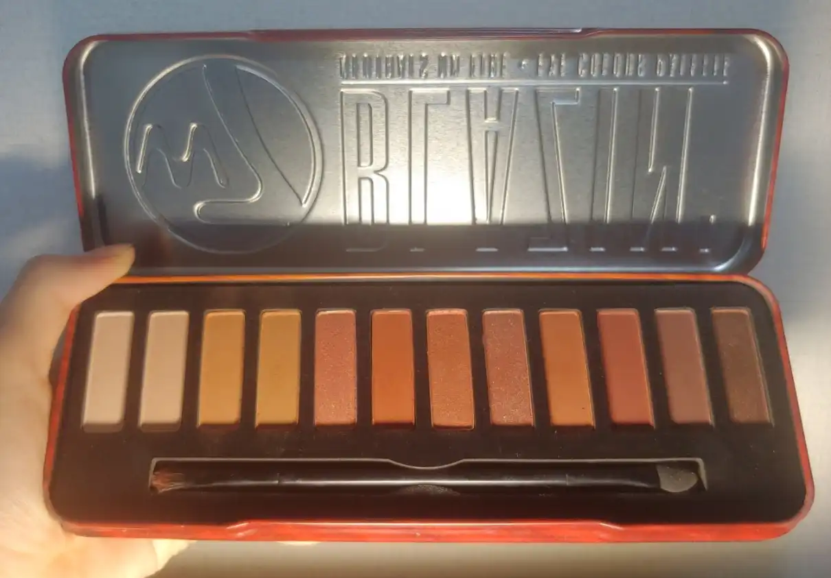 블레이진 아이섀도우 팔레트