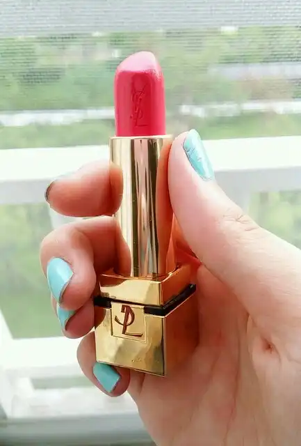 루쥬 뷔르 꾸뛰르(17)