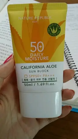 선택된 언니의파우치 리뷰 이미지 - [캘리포니아 알로에 데일리 모이스처 선블럭]