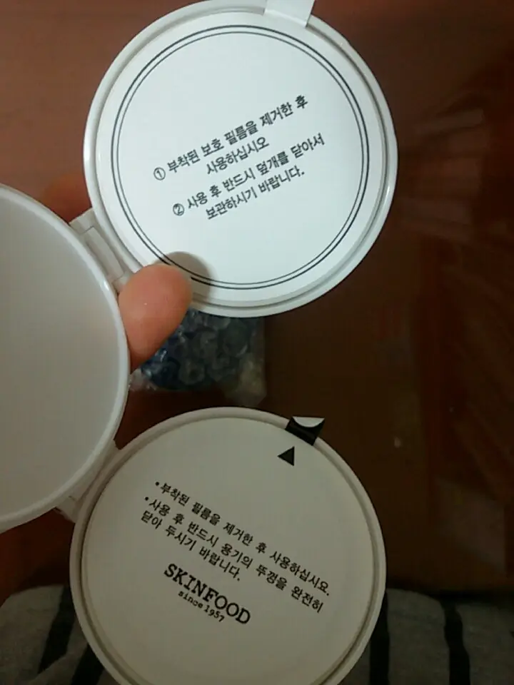 선택된 언니의파우치 리뷰 이미지 - [페이스 2 체인지 화이트 쿠션비비 리필(SPF50+ PA+++) 21호 화사한 베이지]