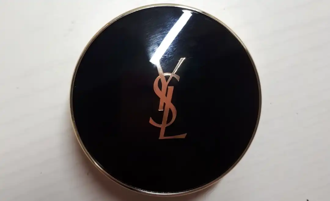 르 쿠션 엉크르 드 뽀 [10]   