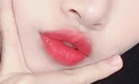 언니의파우치 리뷰 이미지 3 - [라스트 벨벳 립 틴트4 [19 꽃보다 아찔]]