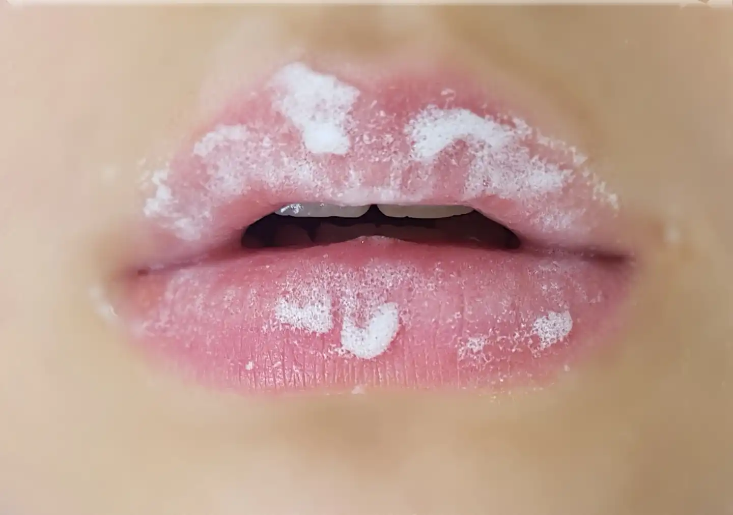 언니의파우치 리뷰 이미지 11 - [언파 부비부비 버블 립 스크럽 (10ml)]