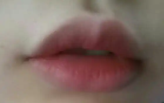 크리미 틴트 컬러밤 인텐스 벨벳 (16호 벨벳 레드)