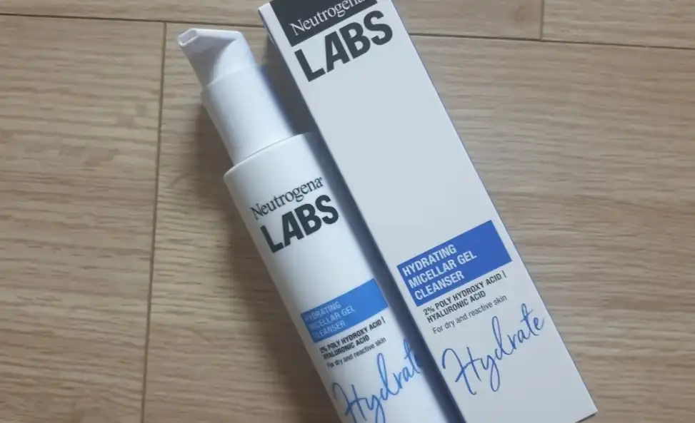 랩스 하이드레이팅 포밍 젤 클렌저