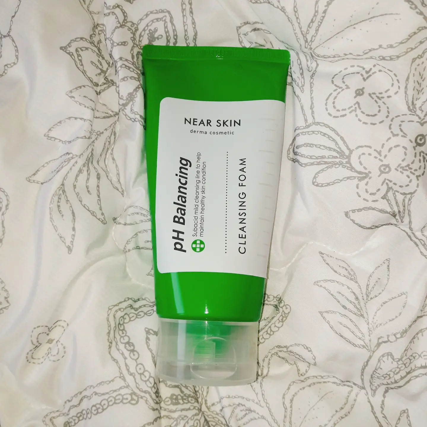 선택된 언니의파우치 리뷰 이미지 - [니어스킨 pH 밸런싱 클렌징 폼]