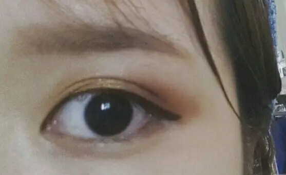 선택된 언니의파우치 리뷰 이미지 - [룩 앳 마이 아이즈 [BR401 내 마음에 퐁당]]