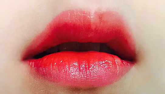 선택된 언니의파우치 리뷰 이미지 - [엑스퍼트 컬러 립 스테인-페이턴트 샤인 (501 파이어 웍스)]