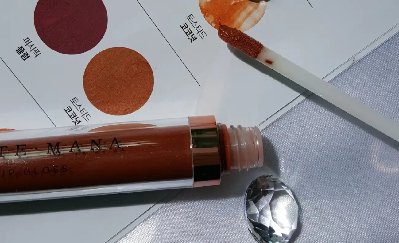 테마나 립스틱 [토스티트 코코넛]