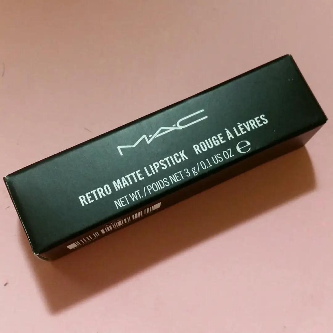 선택된 언니의파우치 리뷰 이미지 - [레트로 매트 립스틱 [릴렌트리슬리 레드]]